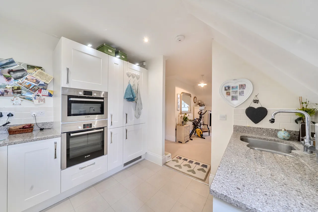 Gloucester Court, Rickmansworth, WD3, photo 5