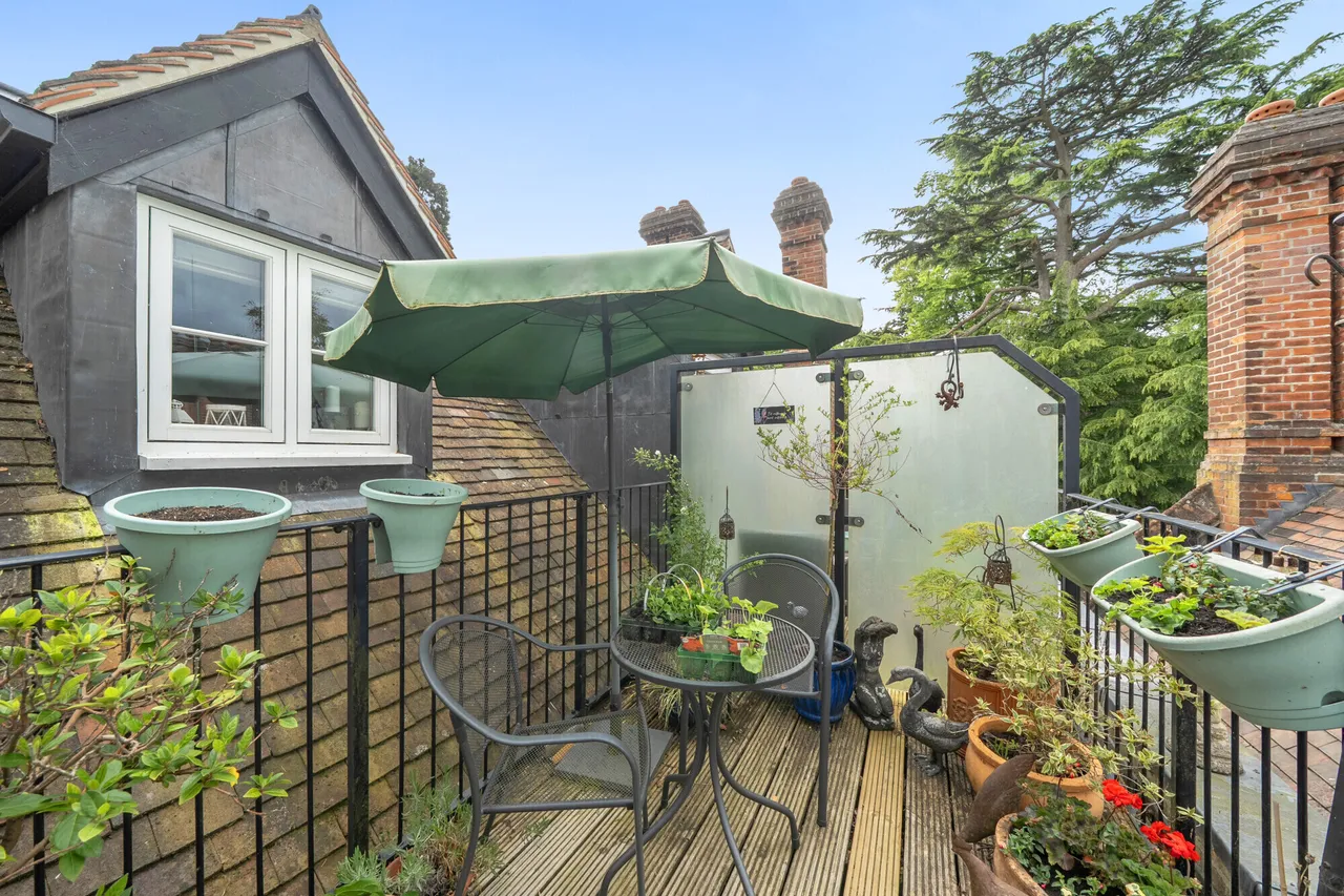Gloucester Court, Rickmansworth, WD3, photo 4