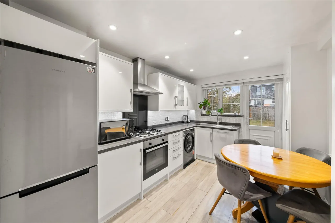 Seymour Gardens, Eastcote, photo 4