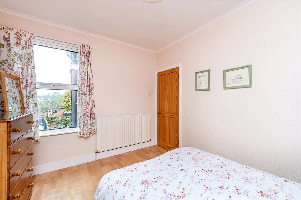 Prospect Crescent, Twickenham, TW2 7EA, photo 7