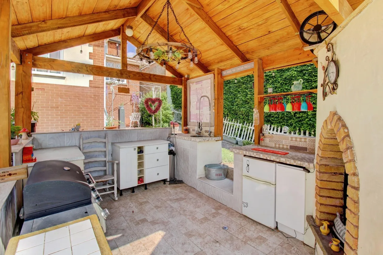 Longwood Road, Aldridge, WS9, photo 32