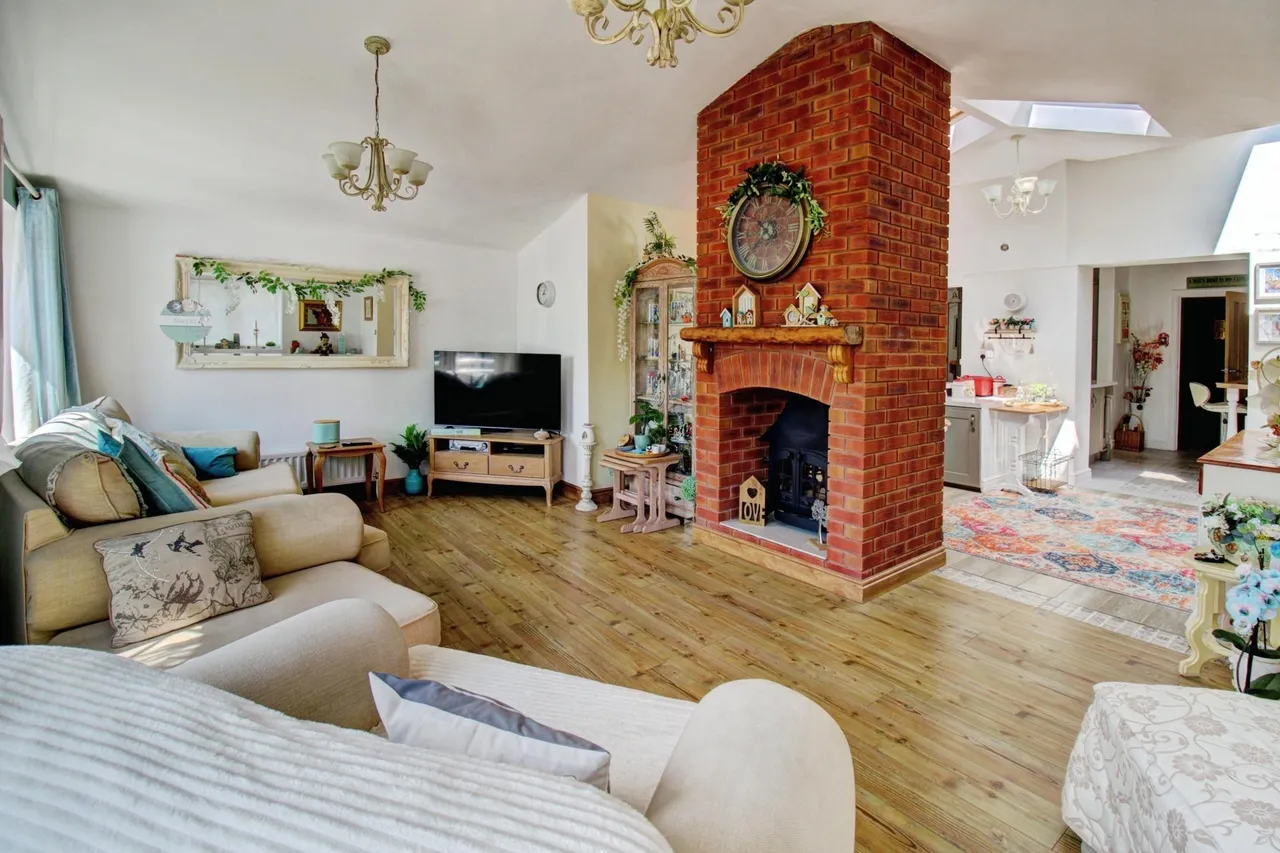 Longwood Road, Aldridge, WS9, photo 5