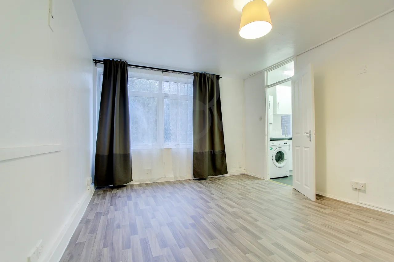 Selhurst Road, London, SE25, photo 9