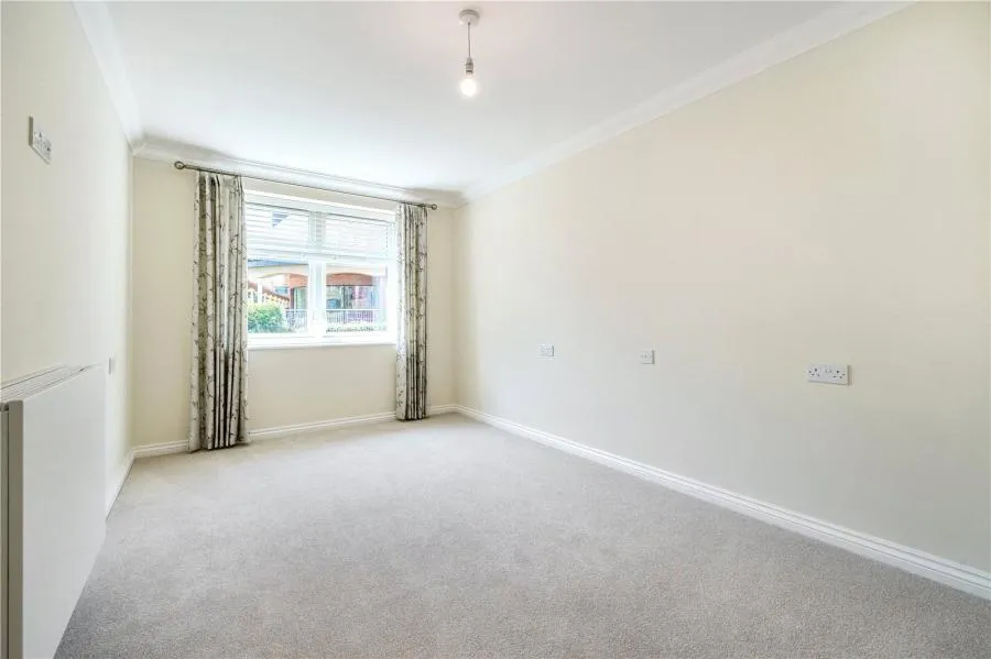 Greyhound Lane, Thame, OX9, photo 11