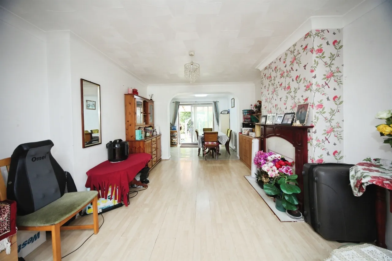 Charlwood Road, Luton, photo 5