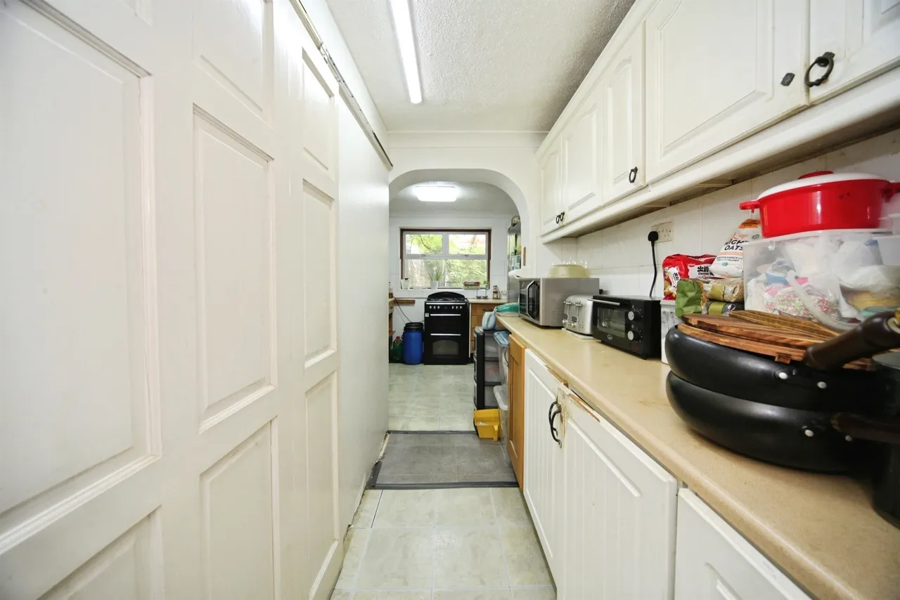 Charlwood Road, Luton, photo 9
