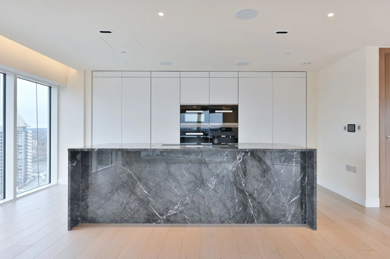 3 bed flat for sale, London, SW6
