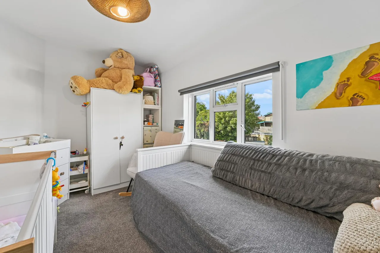 Plum Garth, Brentford, TW8, photo 9