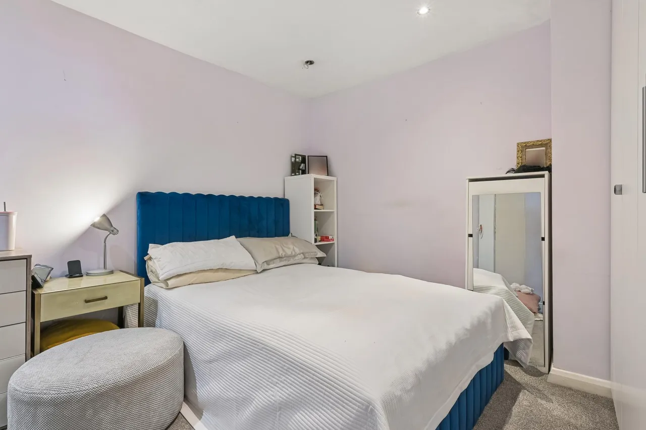Plum Garth, Brentford, TW8, photo 7