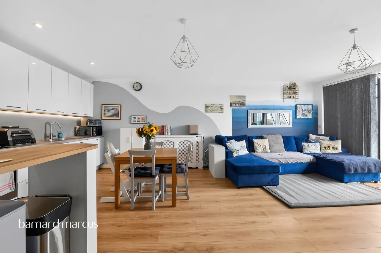 Quayle Crescent, London, N20, photo 9