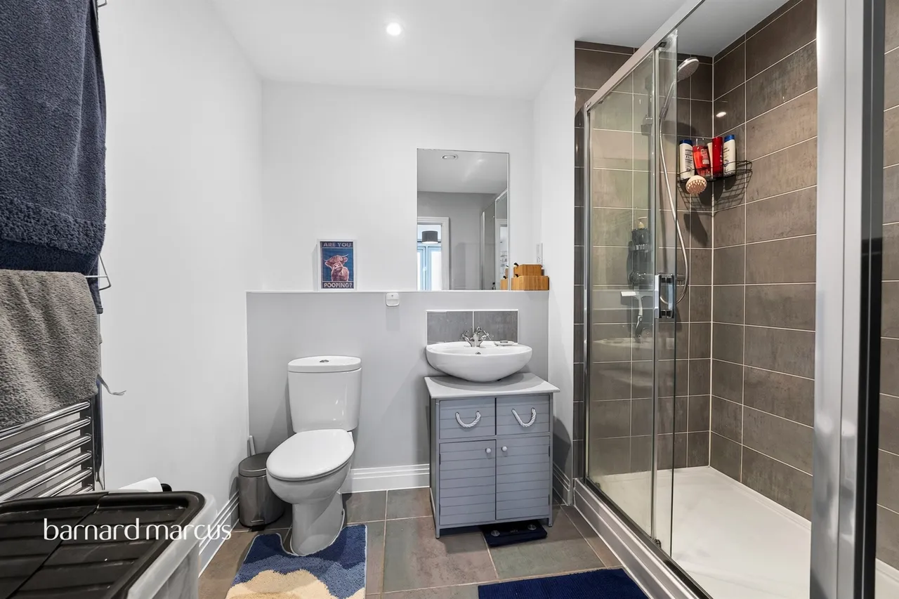 Quayle Crescent, London, N20, photo 14