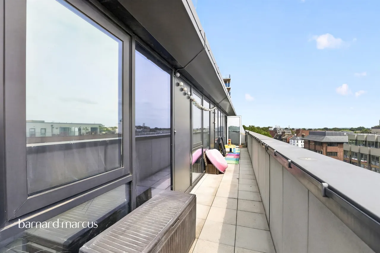 Quayle Crescent, London, N20, photo 4