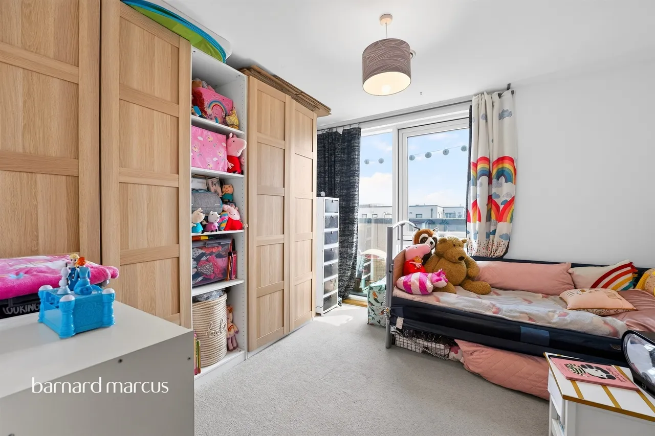 Quayle Crescent, London, N20, photo 18