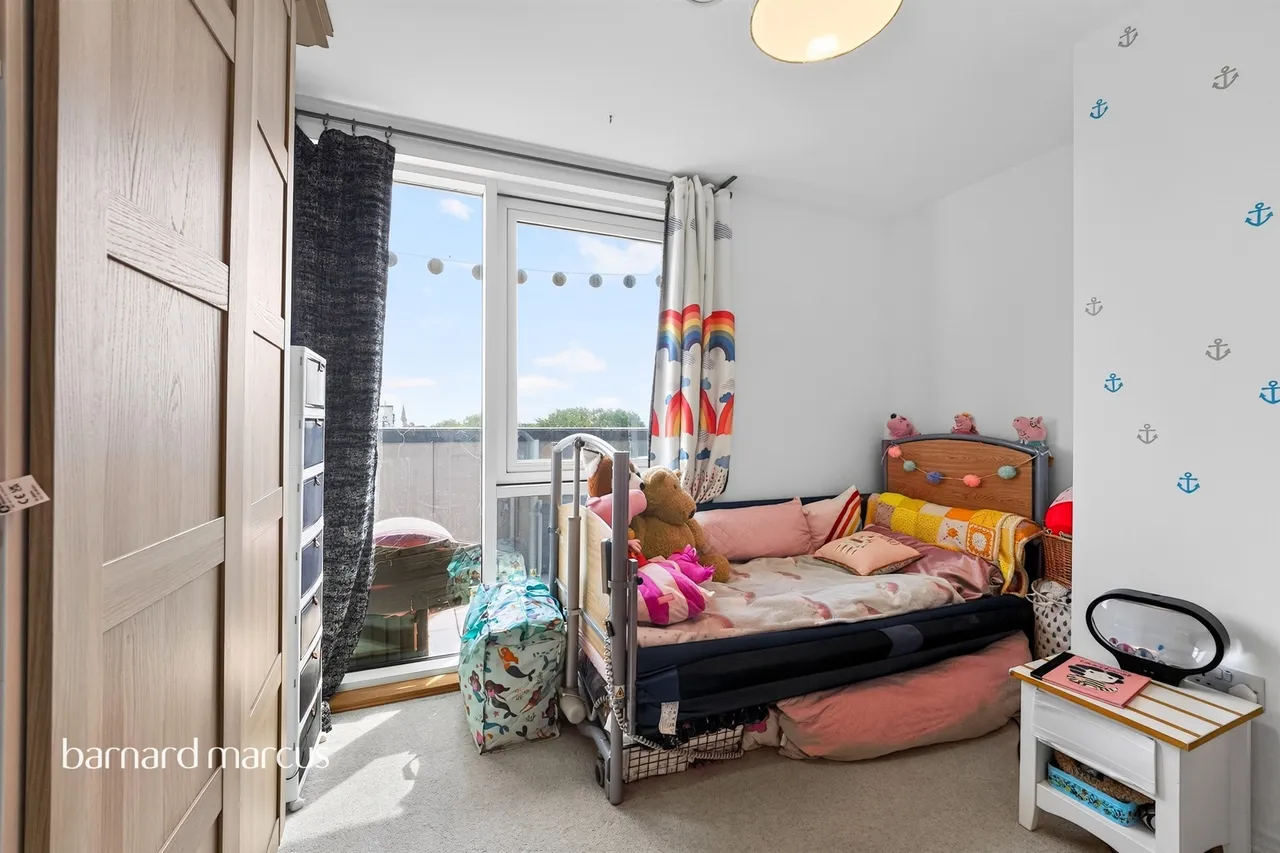 Quayle Crescent, London, N20, photo 15
