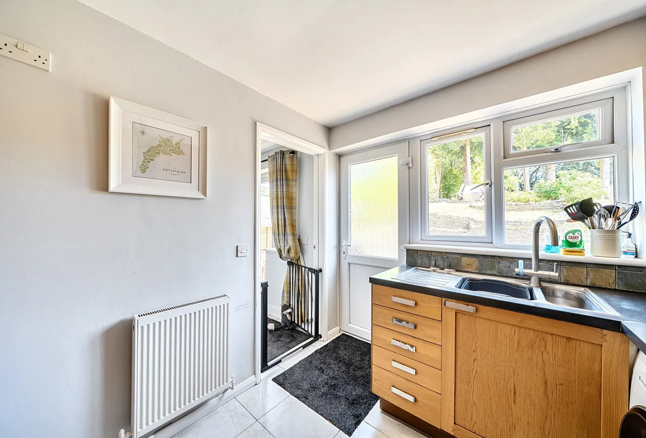 Down View, Gloucestershire, Chalford Hill, GL6 8NB, photo 6