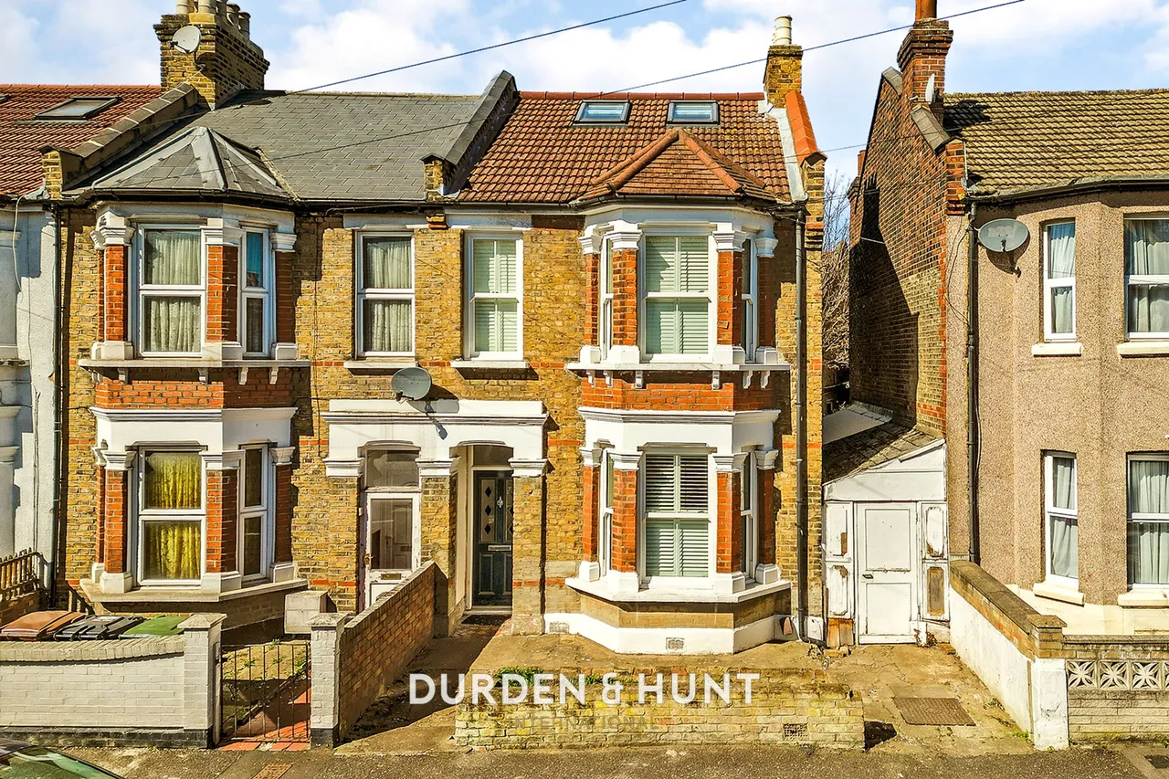 4 bed house for sale, Morely Road, Leyton, E10