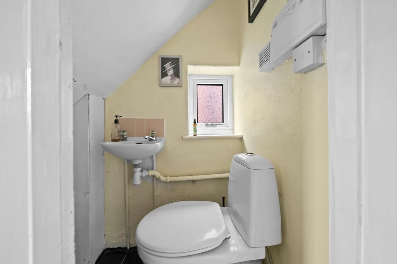 Holden Road, Leigh, WN7, photo 10