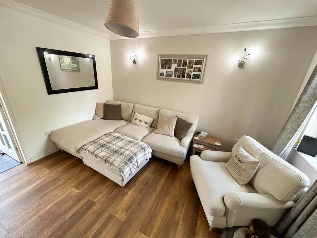 Coppice Drive, Netherton, photo 4