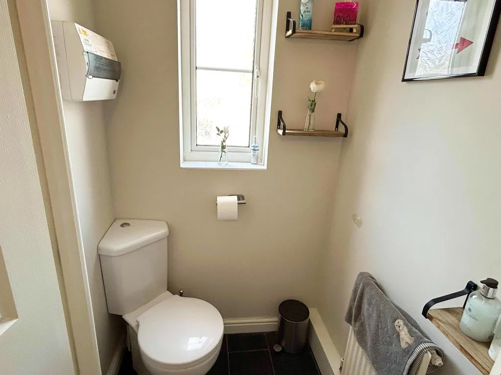 Coppice Drive, Netherton, photo 8