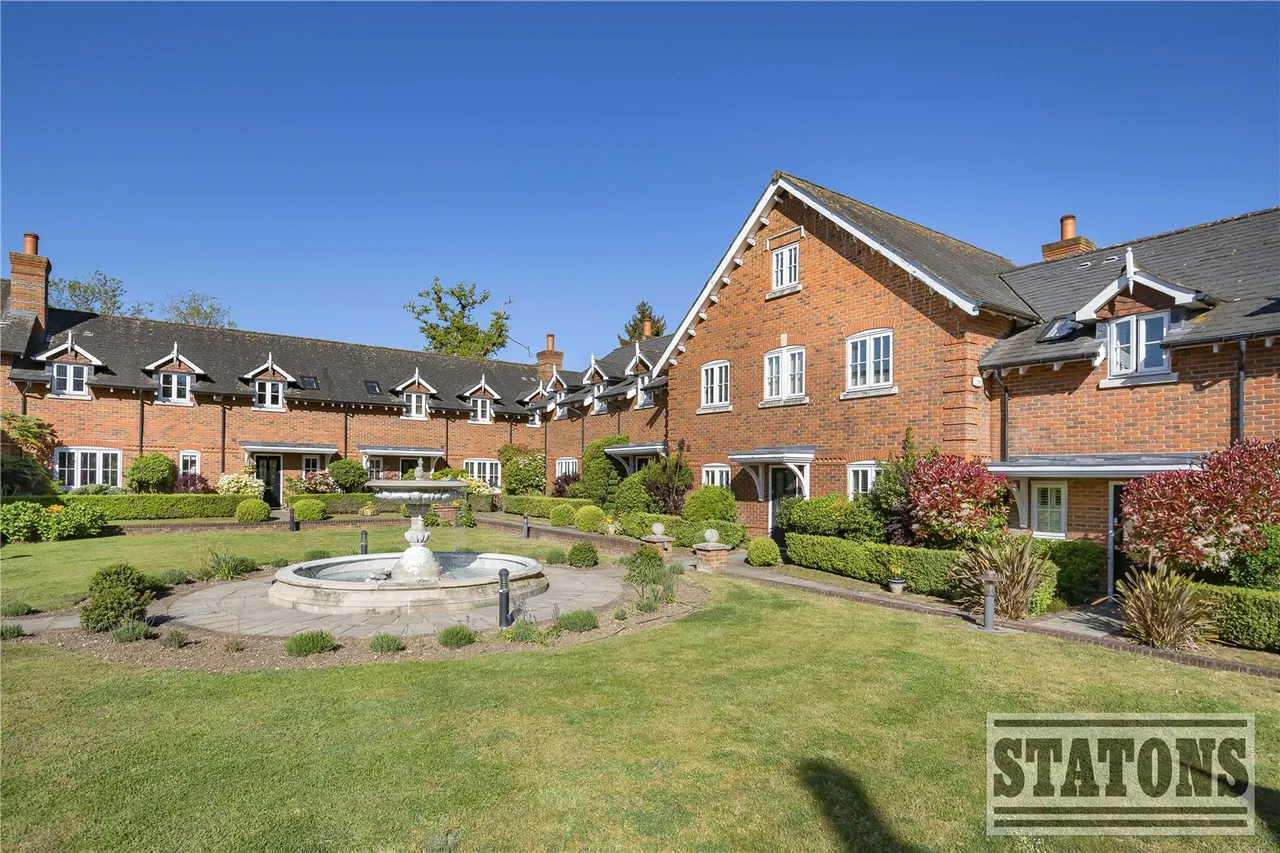 Essendon Country Club, Cucumber Lane, Essendon, Hatfield, AL9 6GH, photo 6
