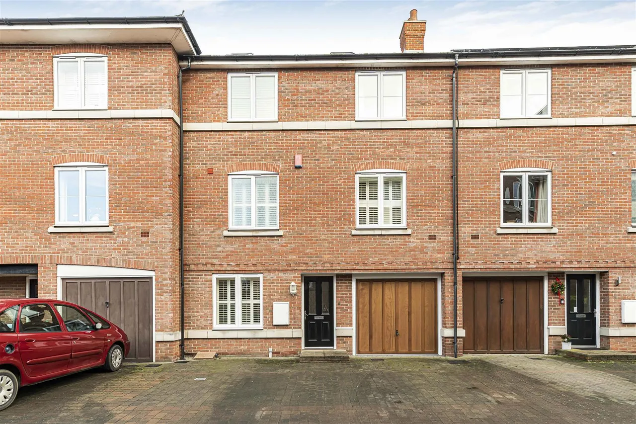 5 bed house to rent, Quakers Court, Abingdon