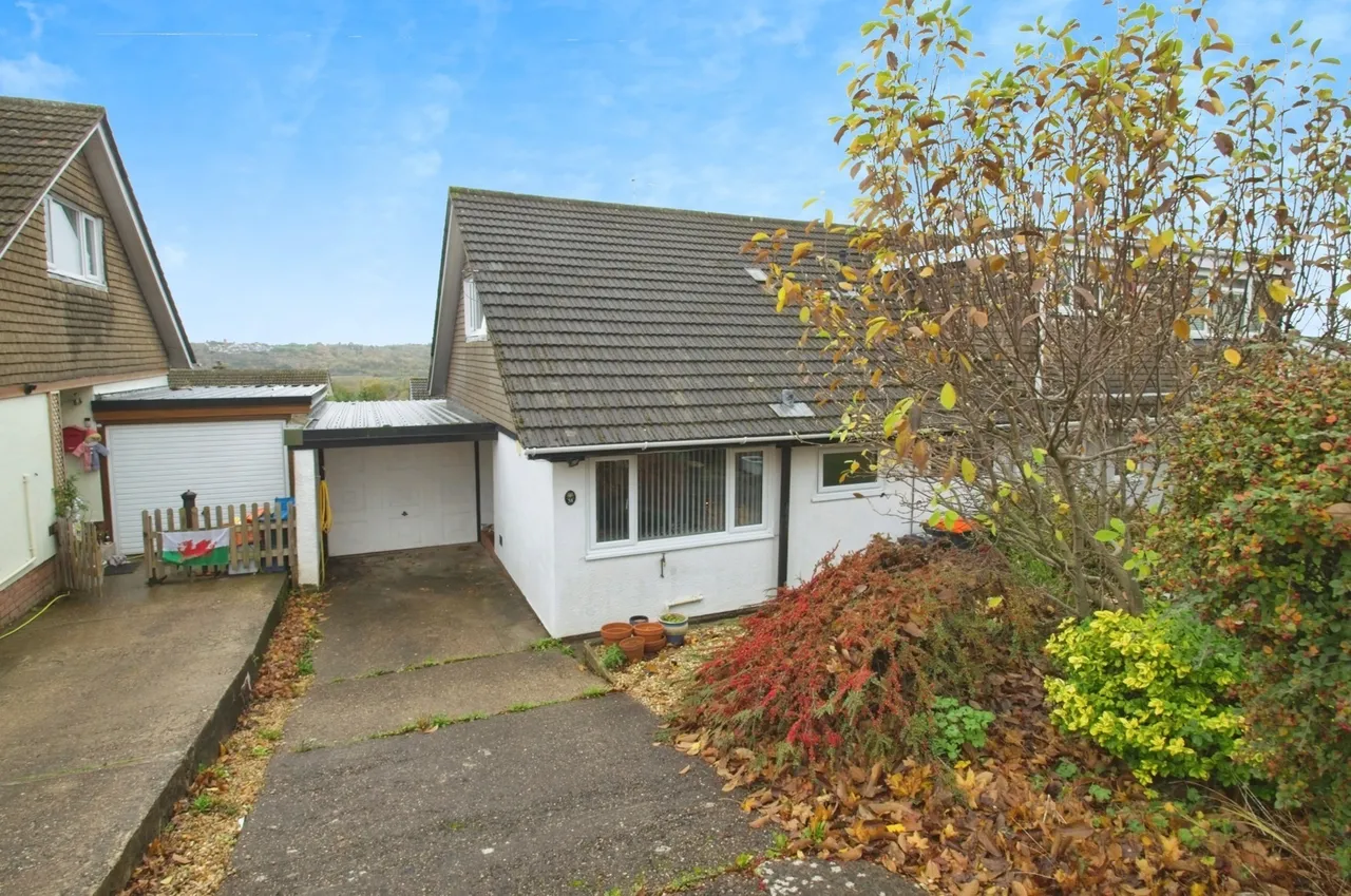 4 bed house for sale — Anthony Drive, Caerleon, Newport, NP18