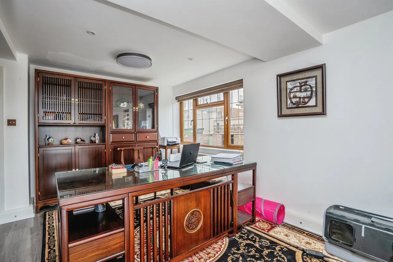 Havant Road, Farlington, PO6, photo 12
