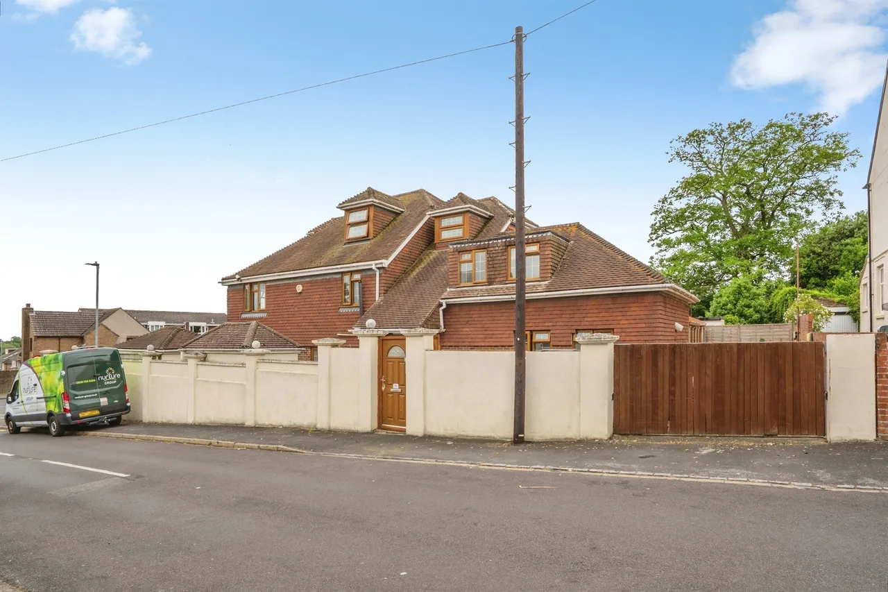 Havant Road, Farlington, PO6, photo 20