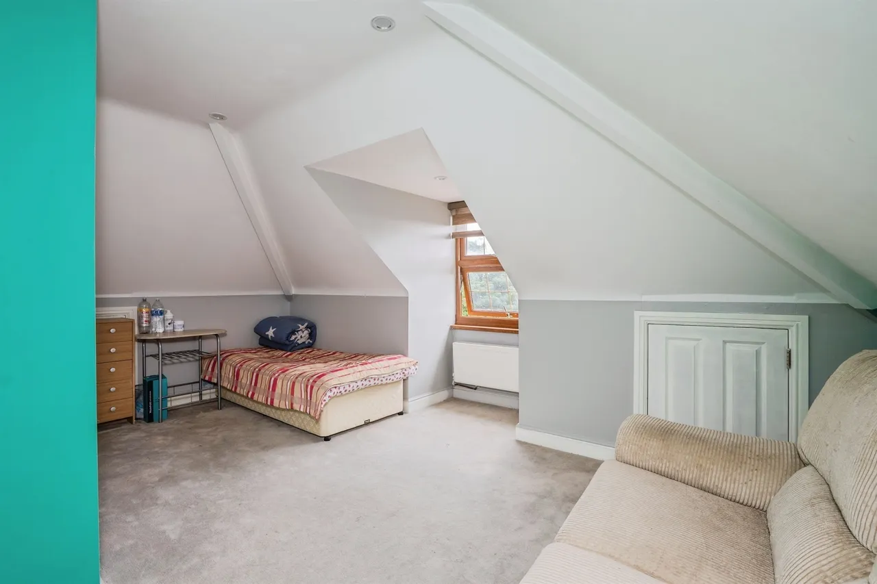 Havant Road, Farlington, PO6, photo 14