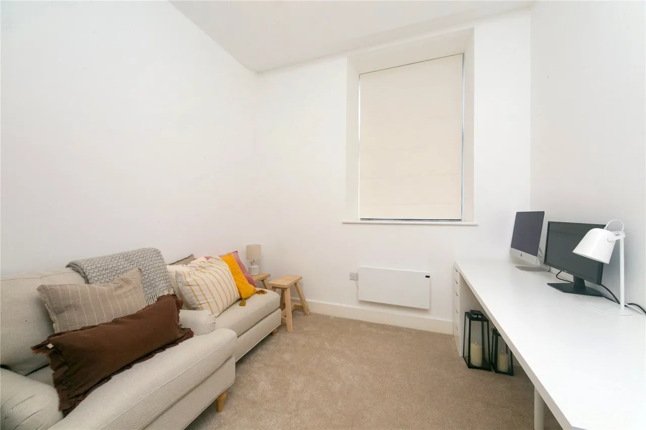Woodland Road West, Colwyn Bay, LL29, photo 6