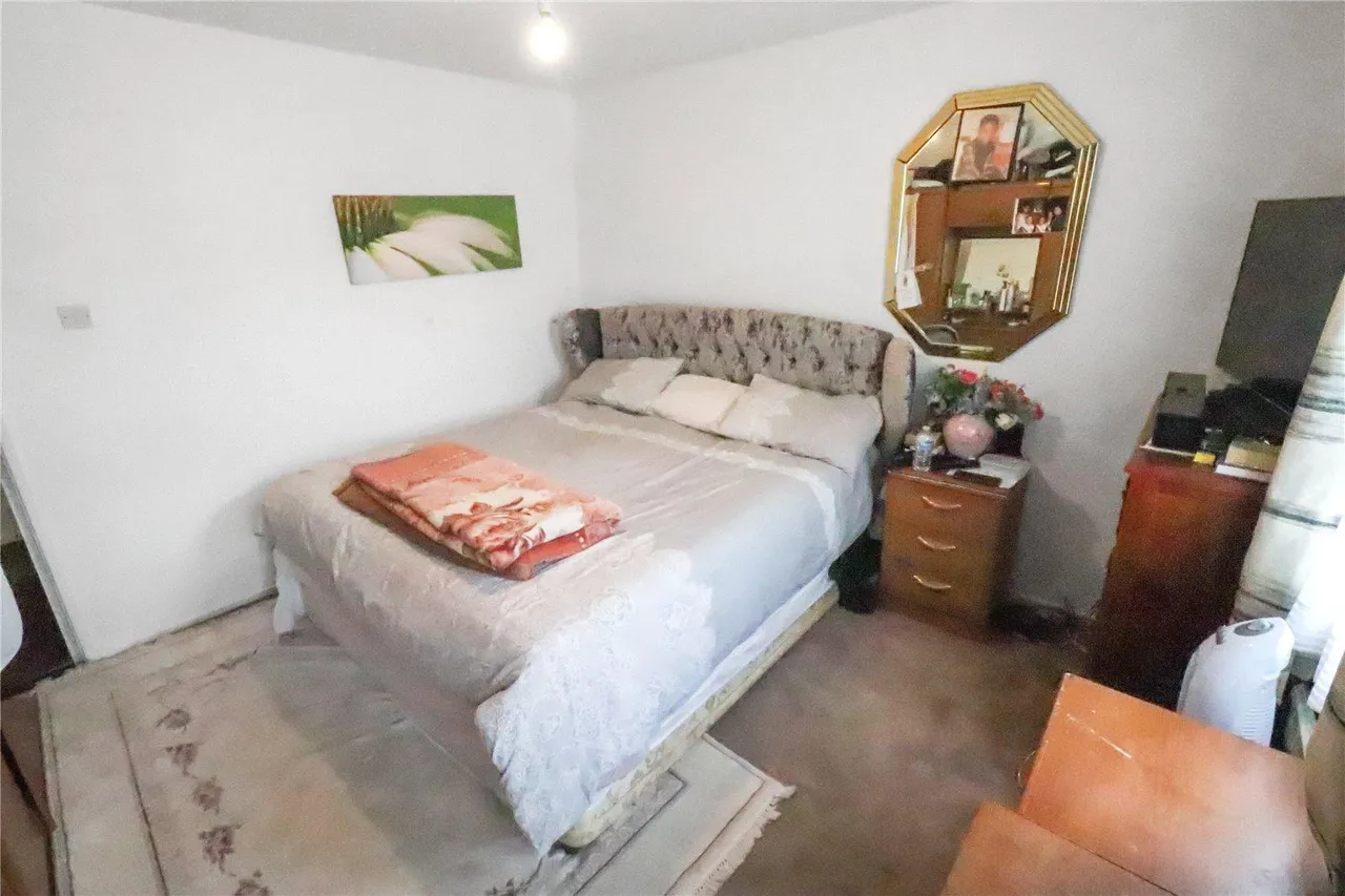 Leatherbottle Green, Erith, DA18, photo 14