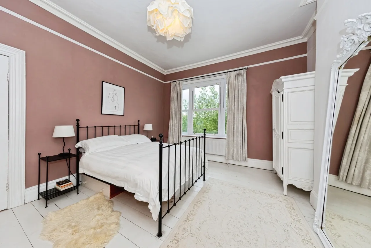 The Esplanade, Carmarthen, SA31, photo 12