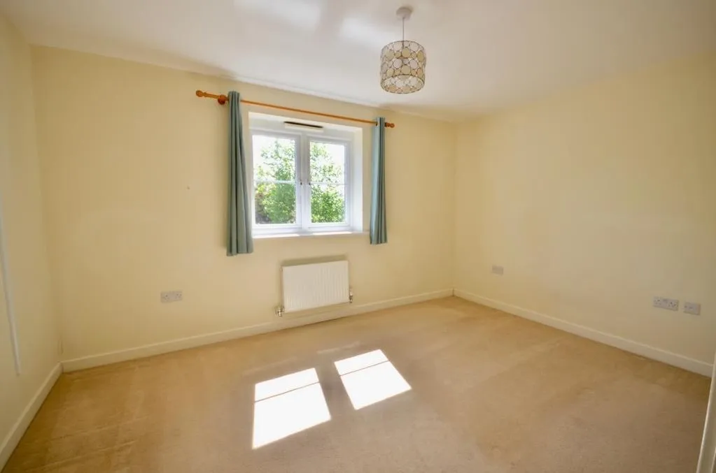 Dodd Road, Watford, photo 4