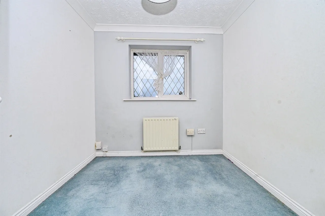 Launton Close, Luton, LU3, photo 9