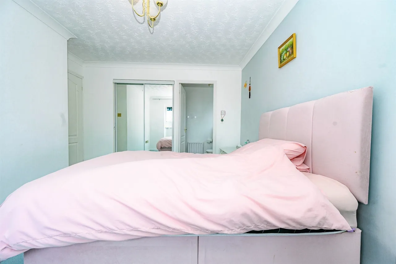 Launton Close, Luton, LU3, photo 15