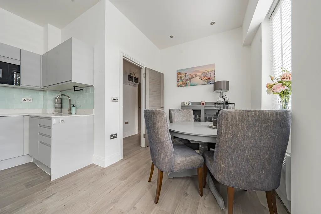Frayswater Place, Uxbridge, UB8, photo 8