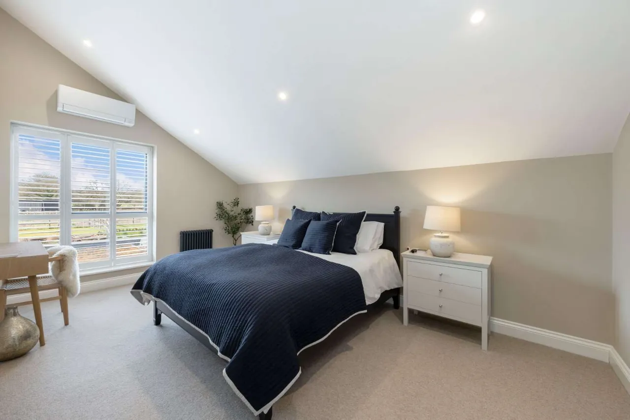 Stud Barns, The Street, Dockenfield, Farnham, GU10 4HR, photo 7