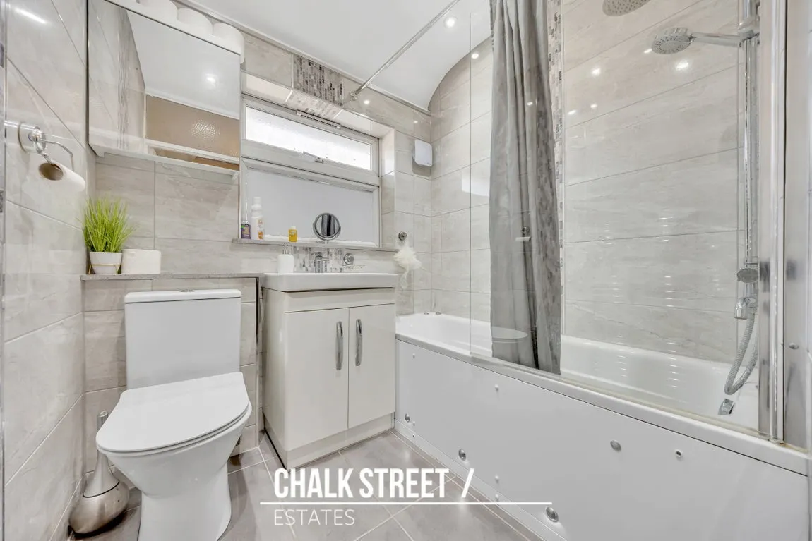 New Road, Dagenham, RM10, photo 14