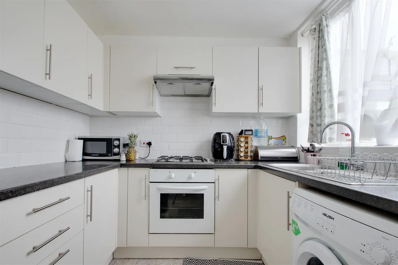 Mendip Road, Worthing, photo 6