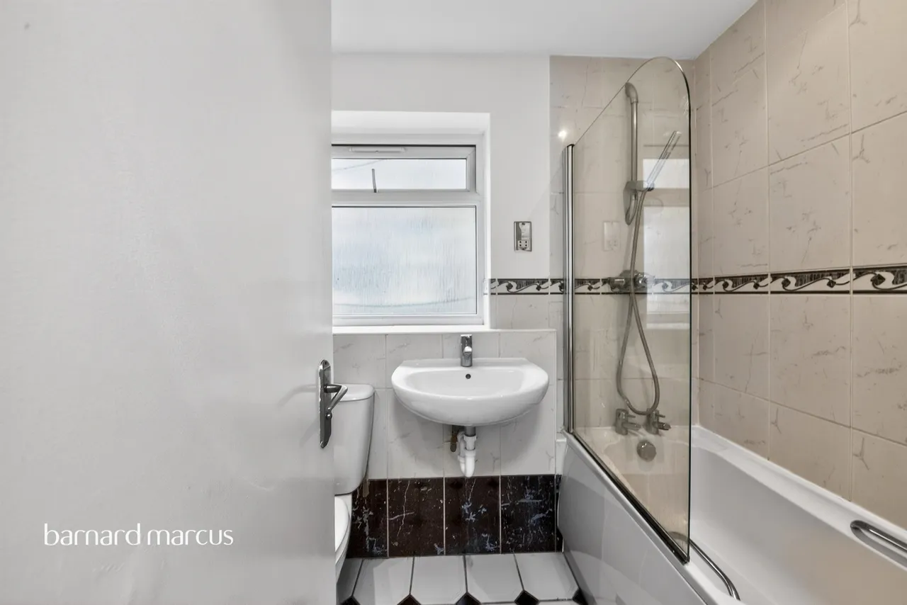 Holden Road, London, N12, photo 7
