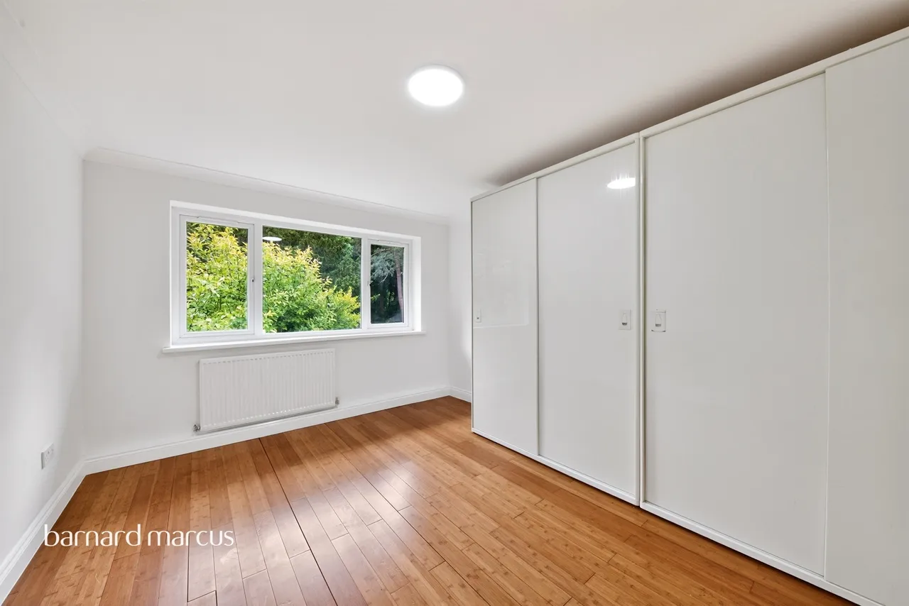 Holden Road, London, N12, photo 5