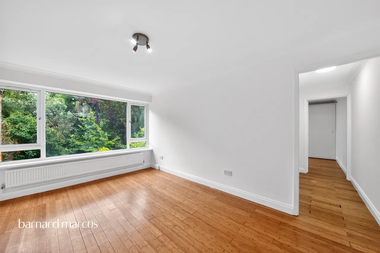 Holden Road, London, N12, photo 10