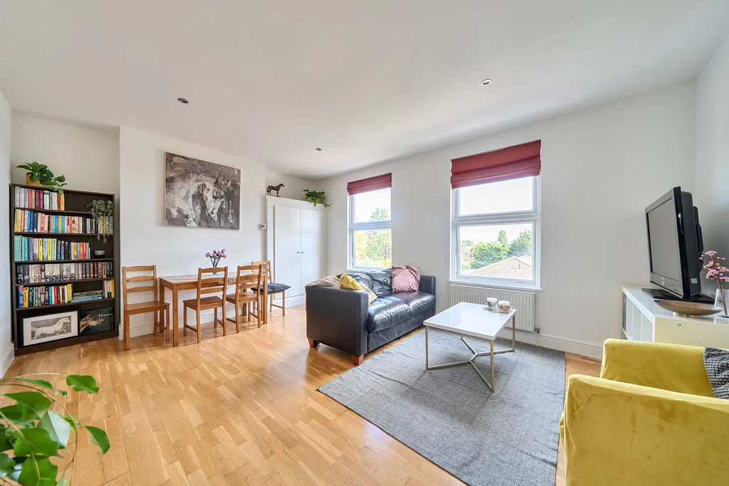Footscray Road, London, SE9, photo 2