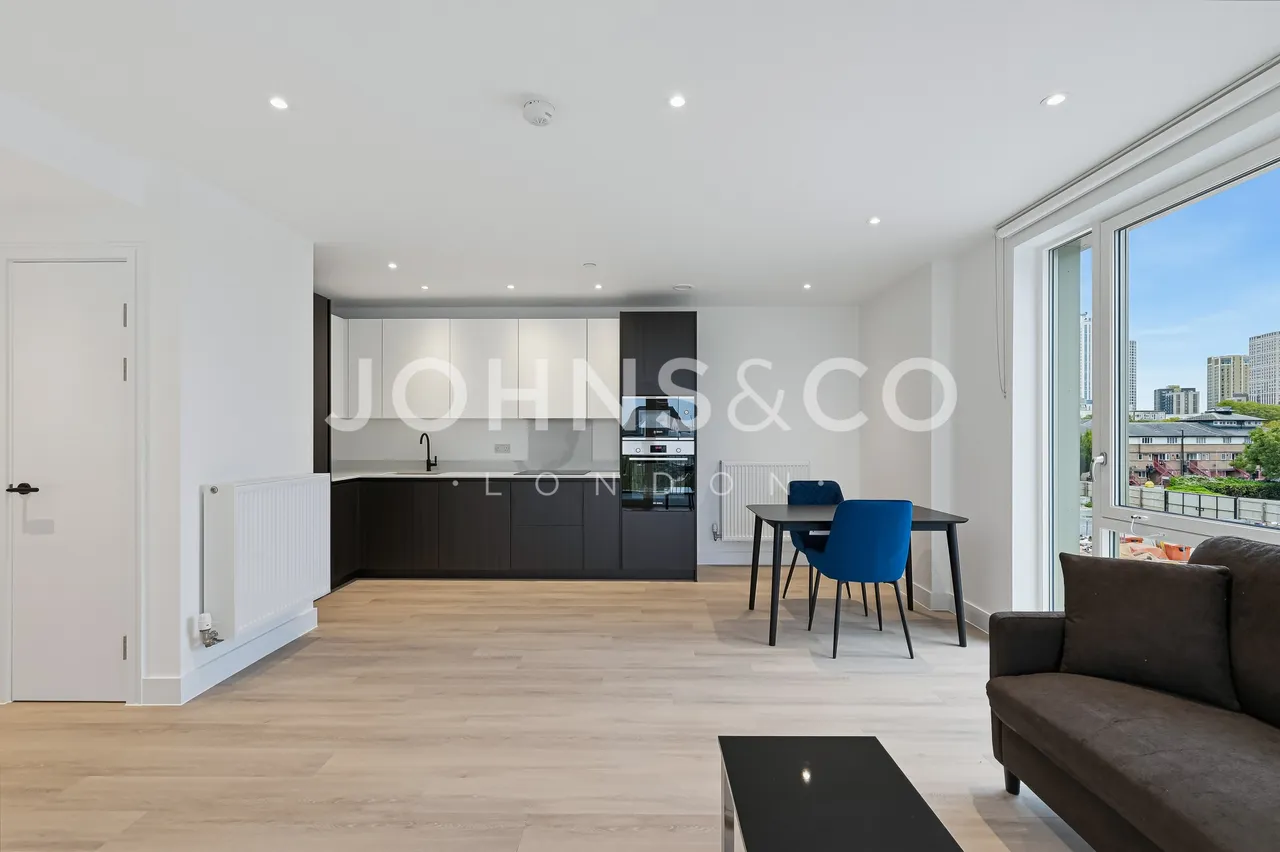 2 bed flat to rent, Verdean, Acton, W3