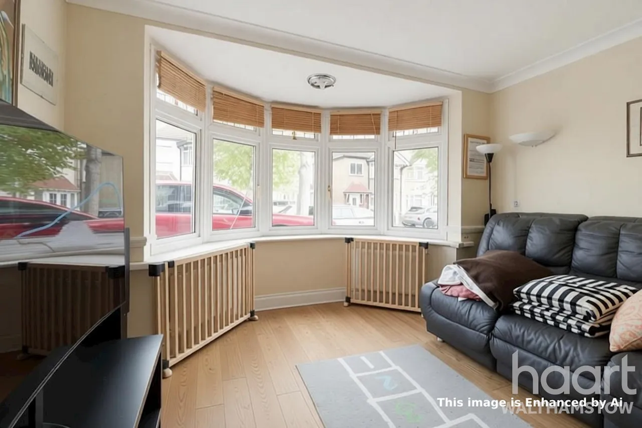 Queens Grove Road, Chingford, E4, photo 19