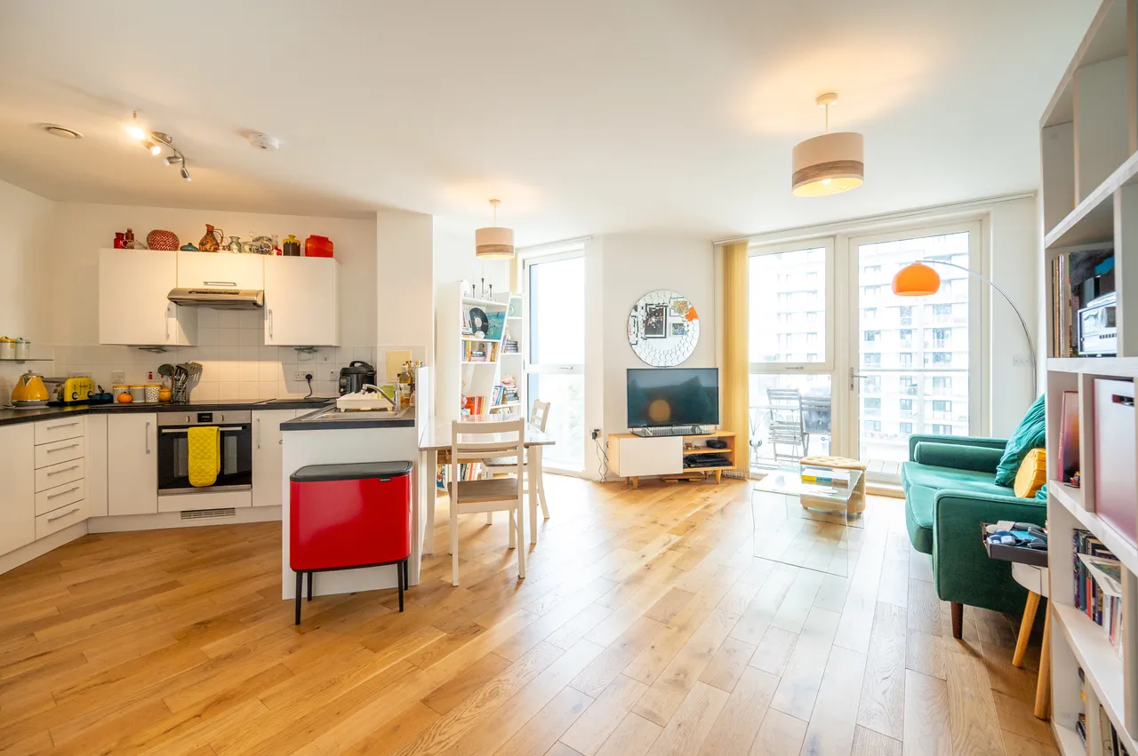 Flat 22, West Central Apartments, 8 Station Approach, Hoe Street, London, photo 9