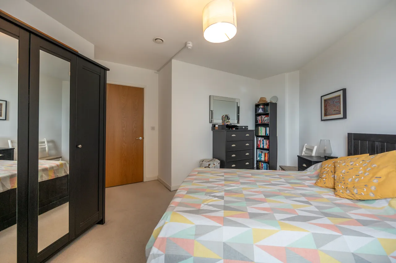 Flat 22, West Central Apartments, 8 Station Approach, Hoe Street, London, photo 6