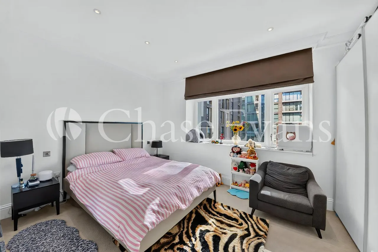 Sterling Mansions, Goodman's Fields, Leman Street, Aldgate, London, E1, photo 2