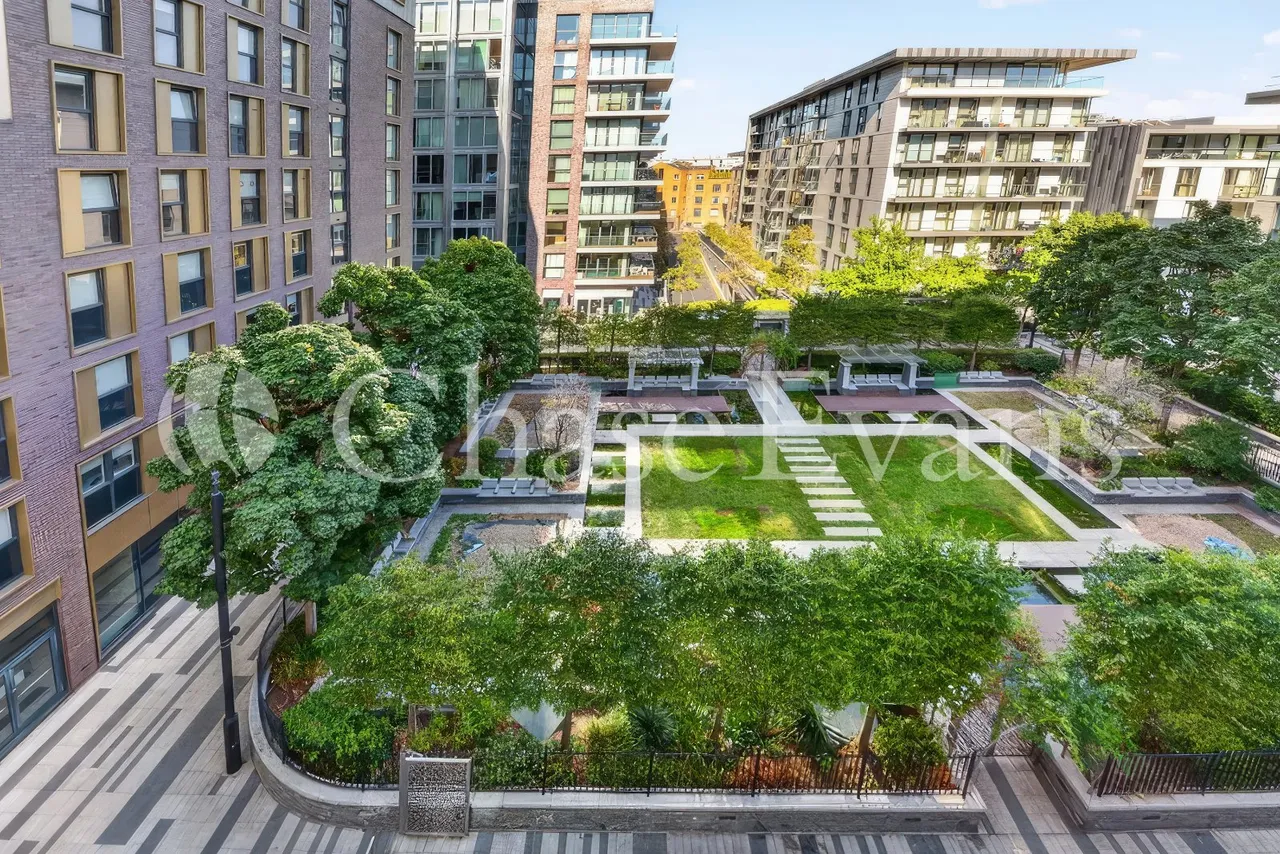 Sterling Mansions, Goodman's Fields, Leman Street, Aldgate, London, E1, photo 8