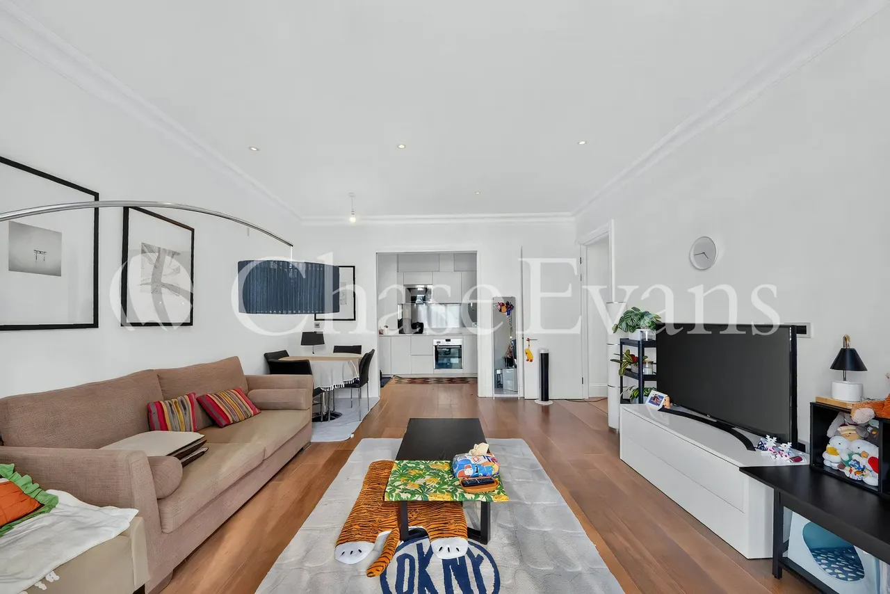 1 bed flat for sale — Sterling Mansions, Goodman's Fields, Leman Street, Aldgate, London, E1